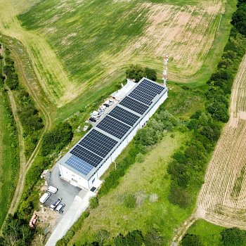 FVE 238,7 kWp s akumulací 150 kWh