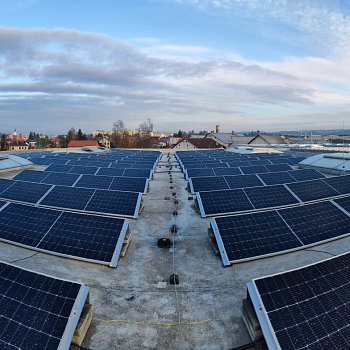 74,25 kWp FVE s akumulací 46,40 kWh
